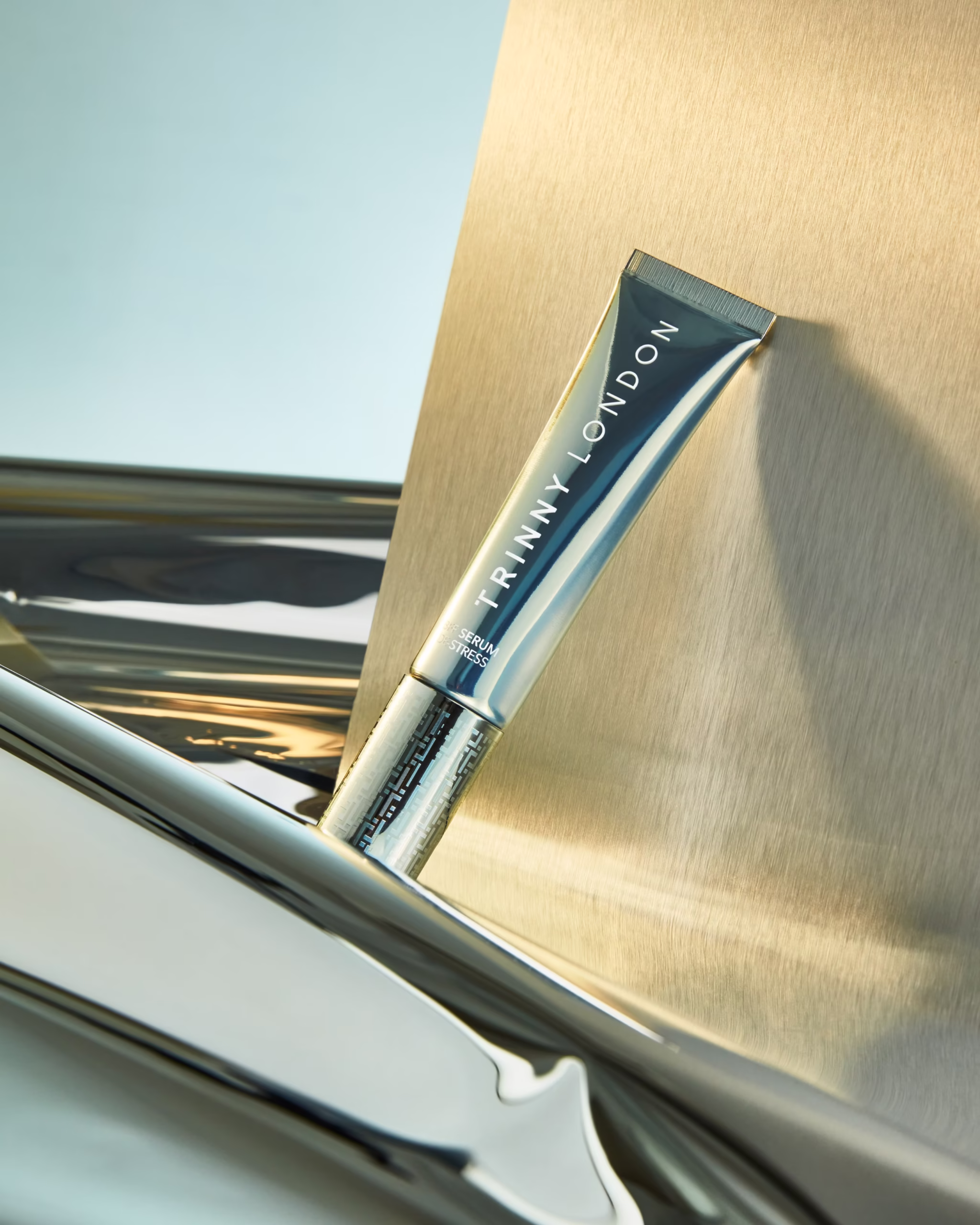 231003_TrinnyLondon_SilverTube_Cropped_1