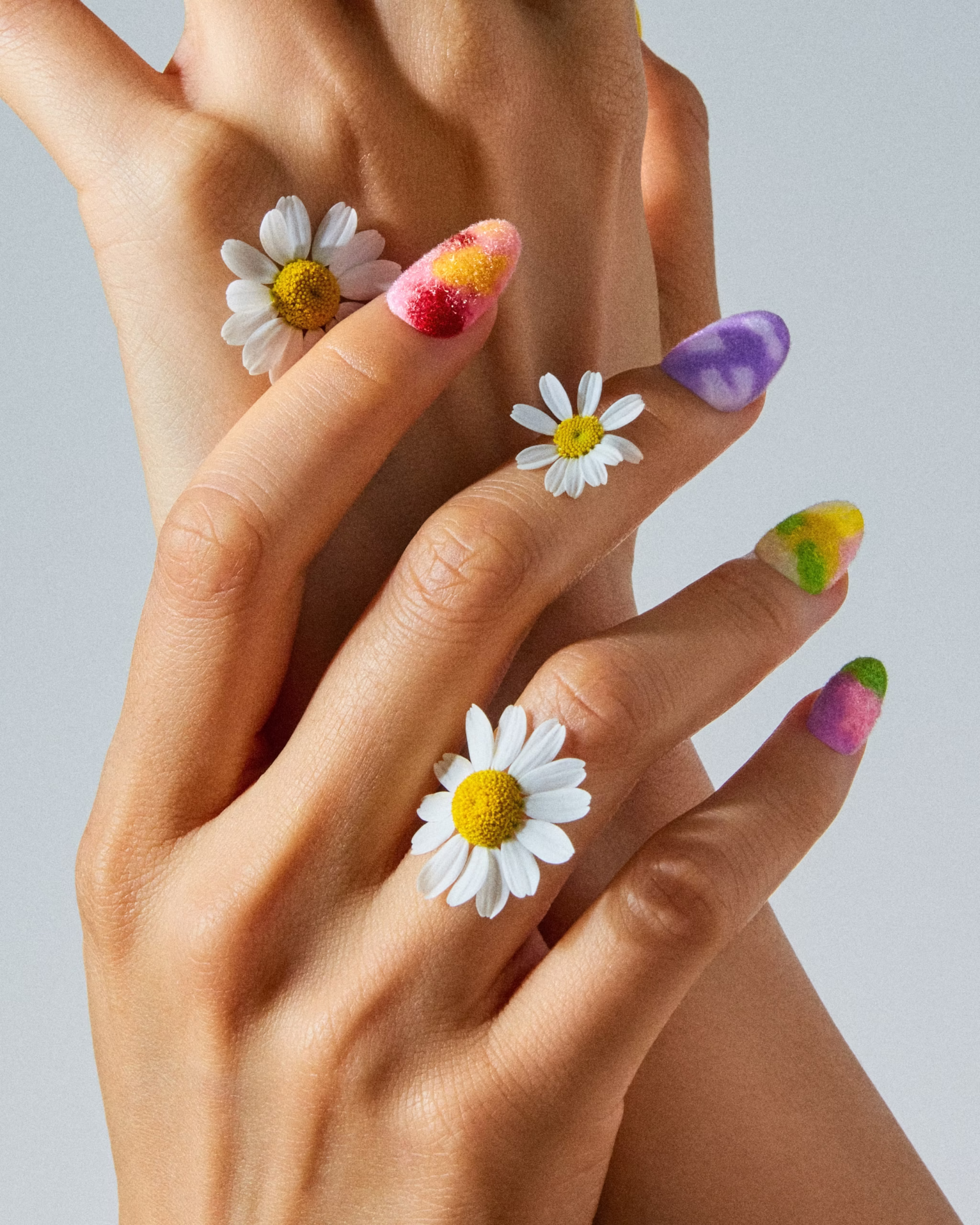 240428_FloralNails_05_15529-V2_1