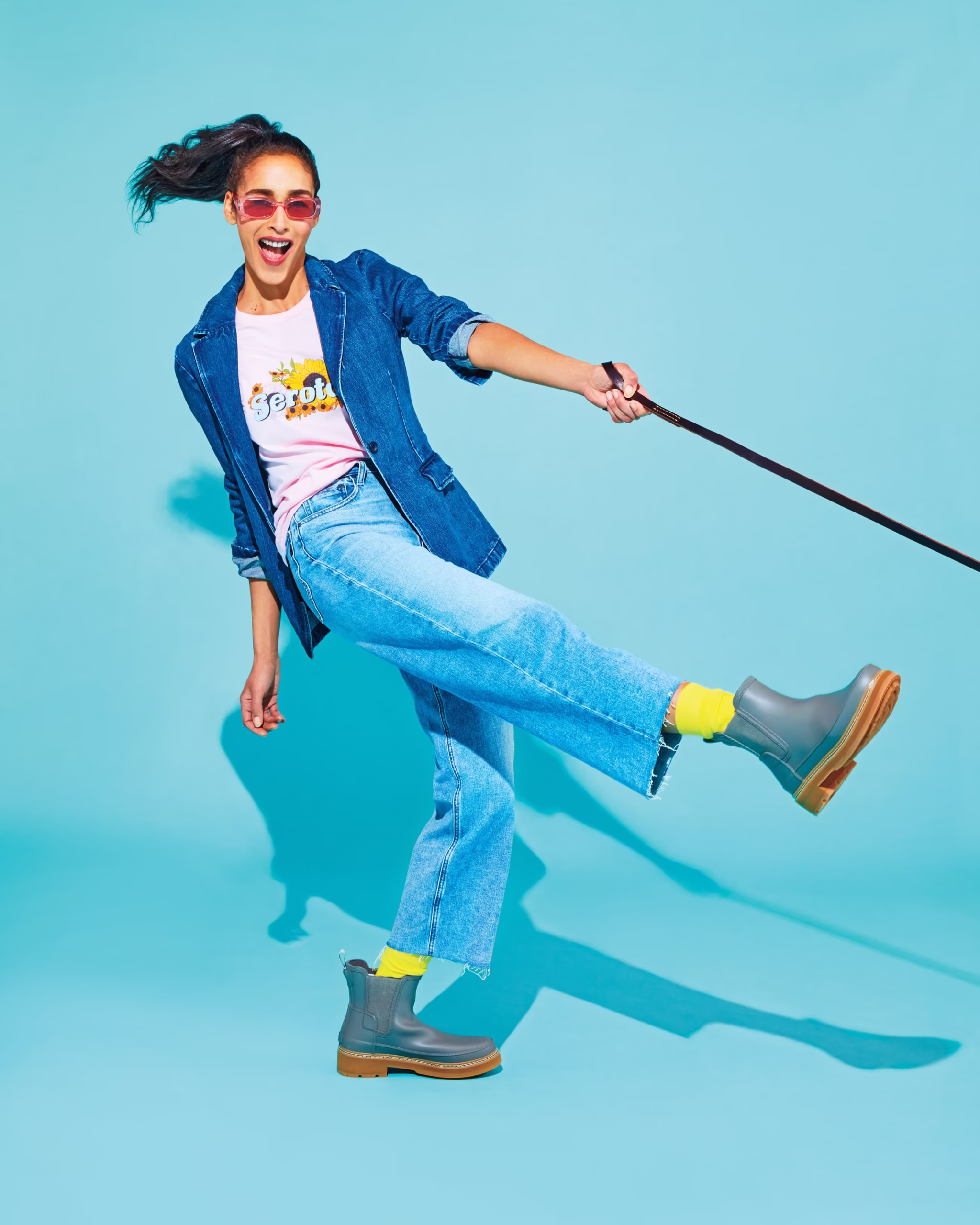 CHE05_STL_BRANDED_Tena_DogWalking_9446_1