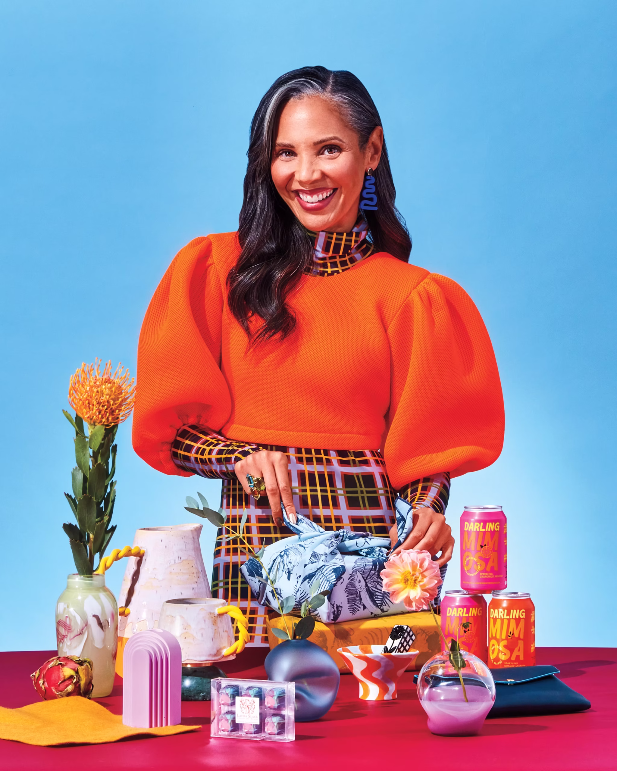 CHE12_STL_GIFT GUIDE_MODEL_01_4x5_1