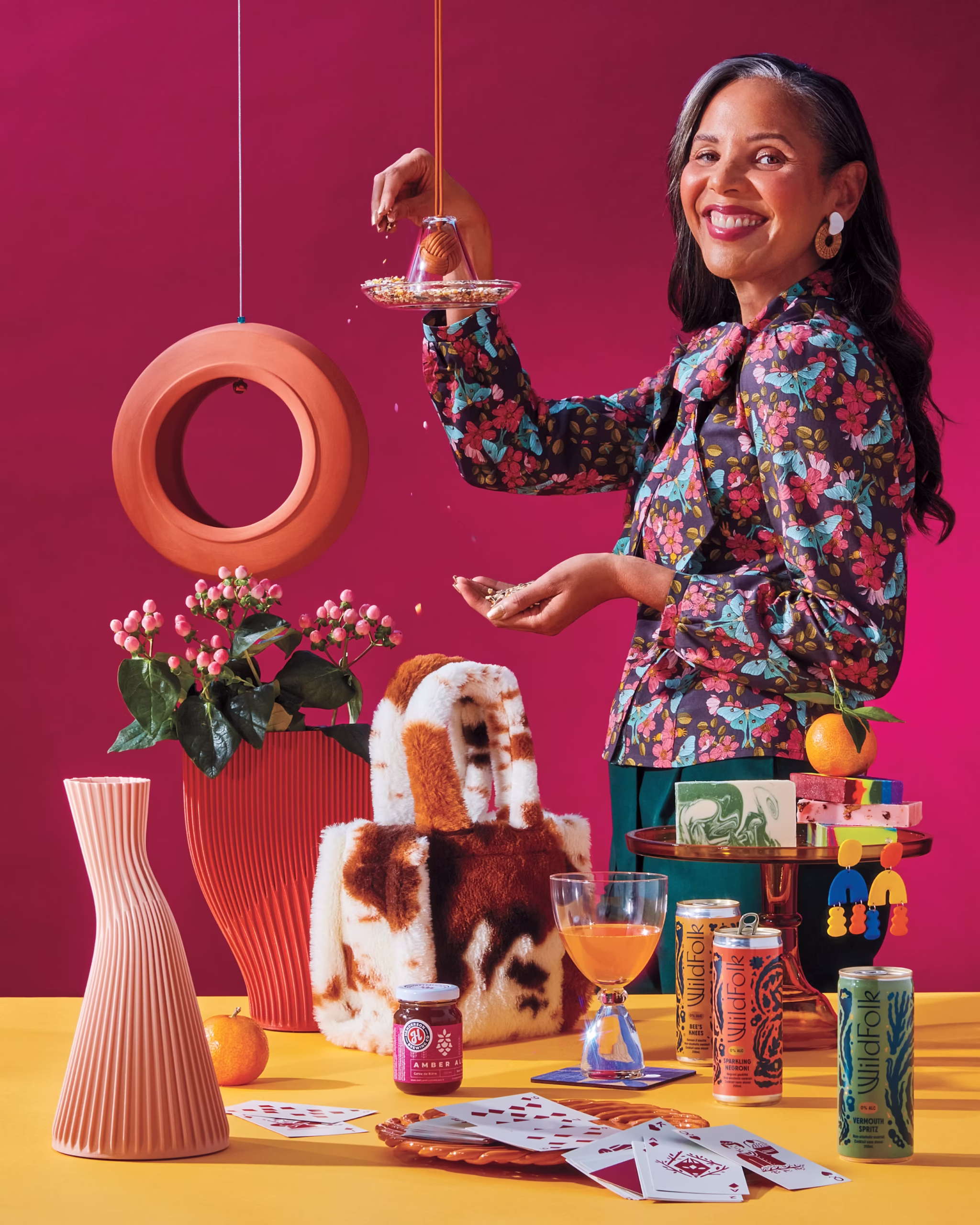 CHE12_STL_GIFT GUIDE_MODEL_03_1